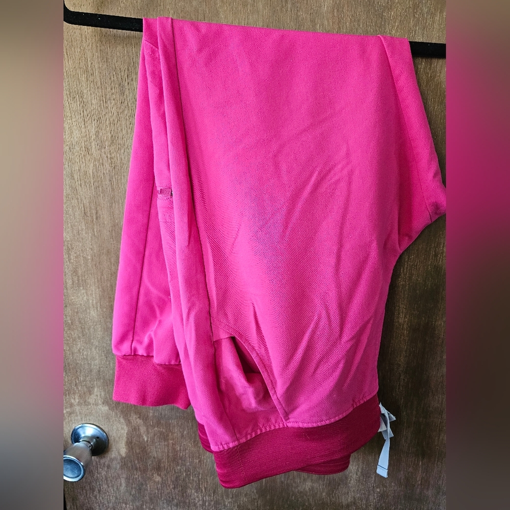 Figs Sz L ZAMORA Hot Pink!